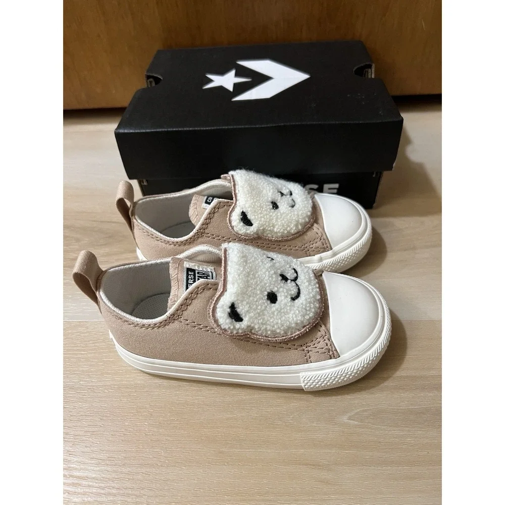 NIB Converse Chuck Taylor All‎ Star Toddler Sherpa Bear Shoes Size 6 New Unisex